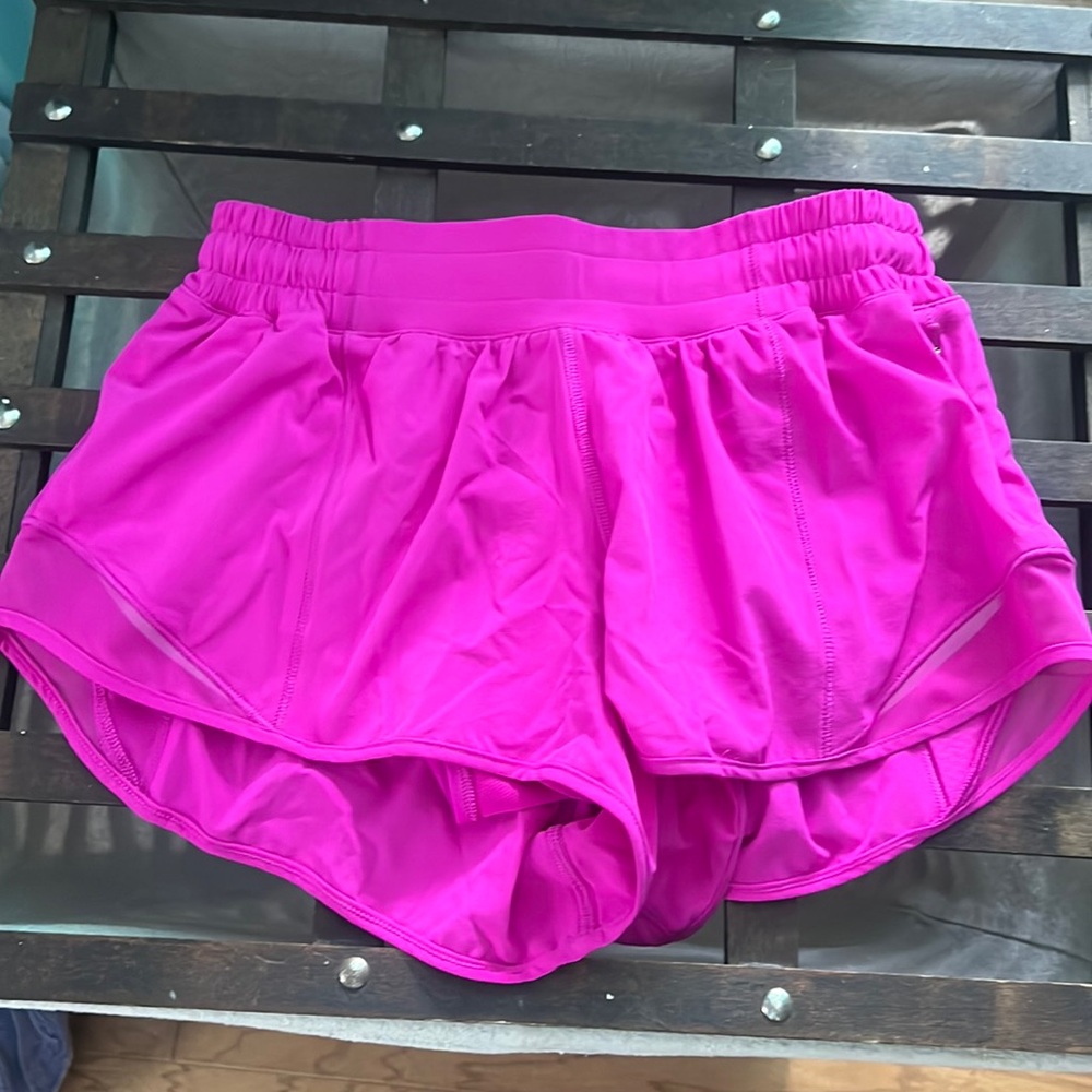 lululemon hotty hot 2.5”